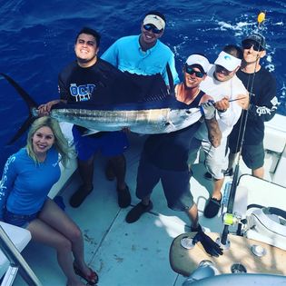 6 people fishing in Florida