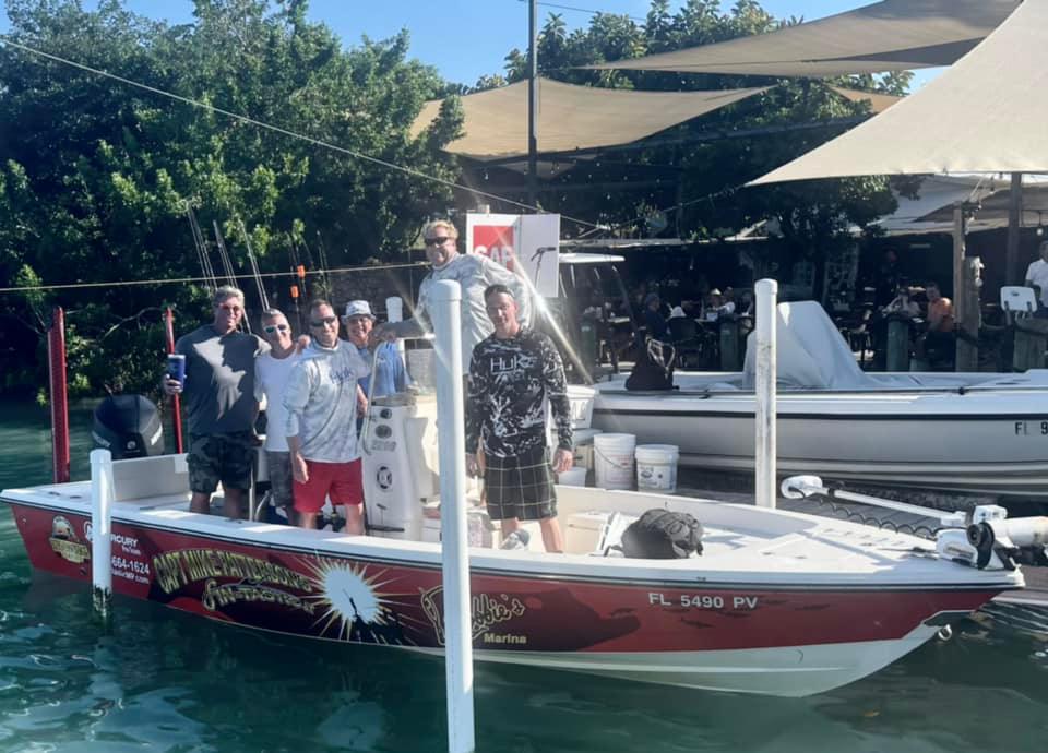 Group of 5 people fishing in FL