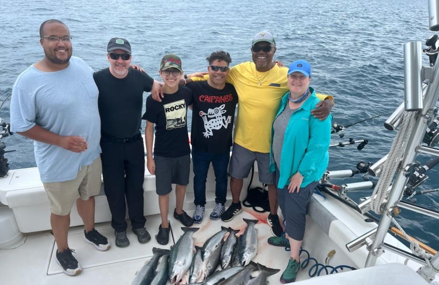 Group of 6 people fishing in Milwaukee