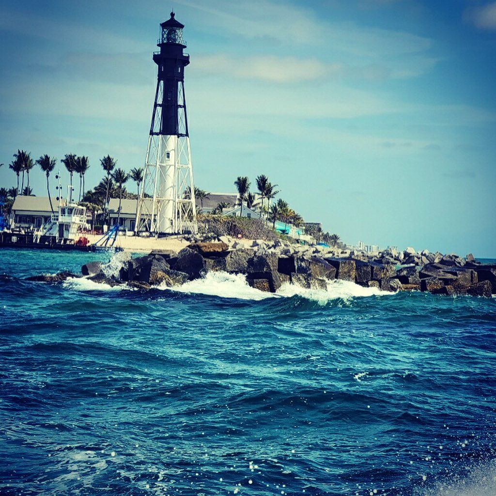 Beautiful coastal scenery in Pompano Beach