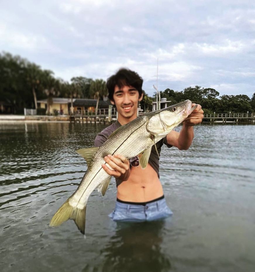St Petersburg inshore fishing charter boat targeting snook and redfish in Florida waters