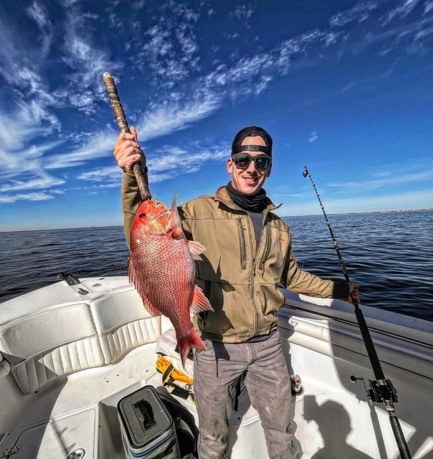 1 person fishing in Destin