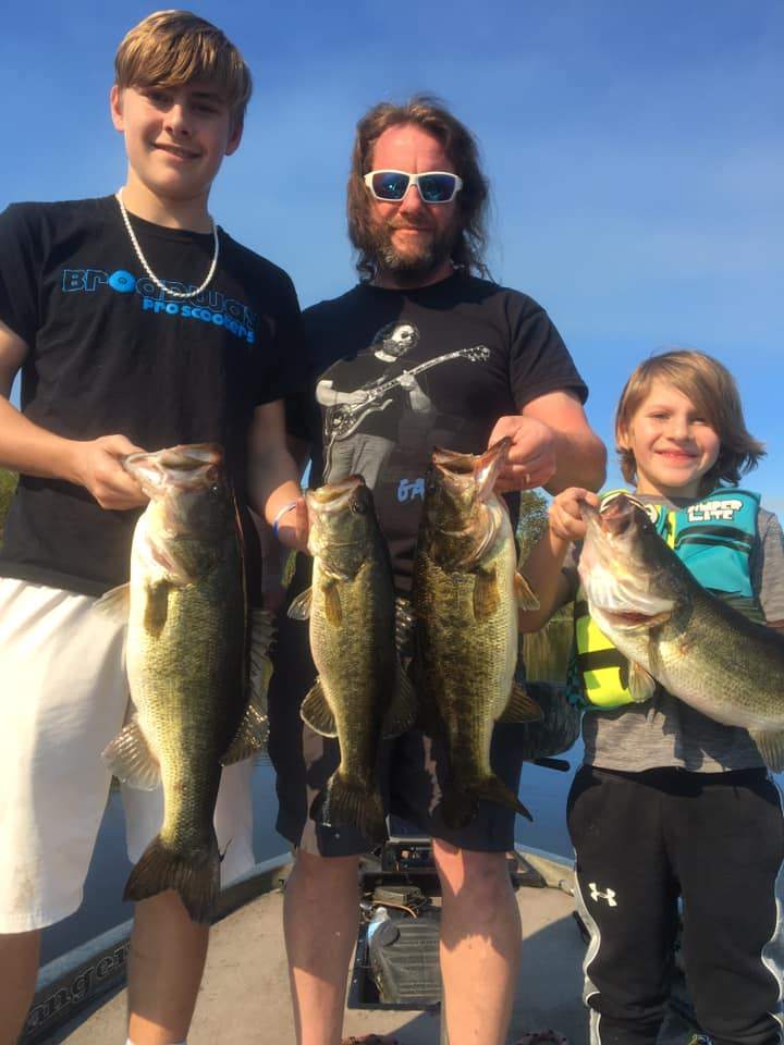 4 largemouth bass caught in FL