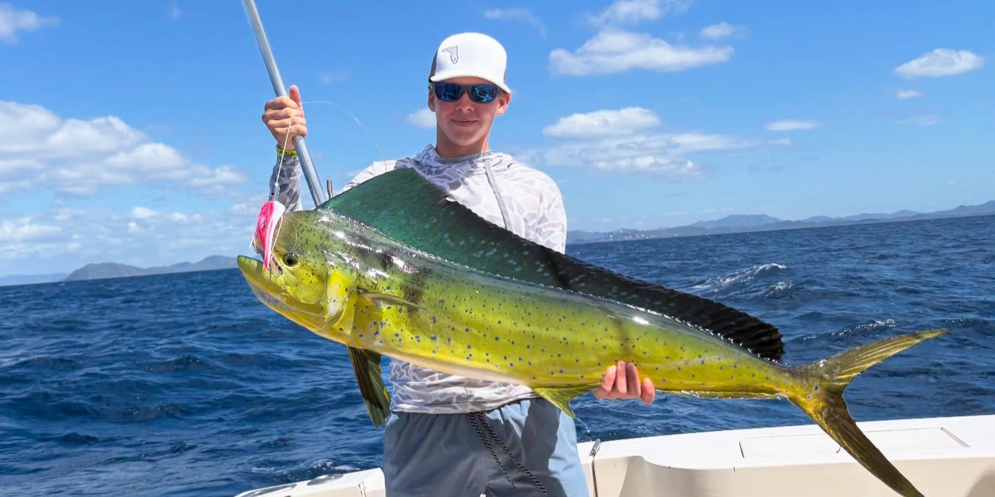 Tamarindo afternoon fishing charter boat targeting Wahoo, Snapper, Roosterfish in Costa Rica waters