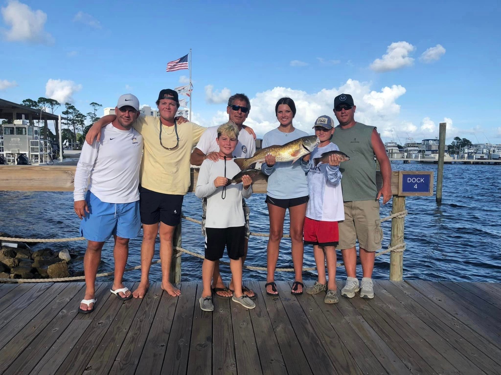 7 people fishing in Alabama