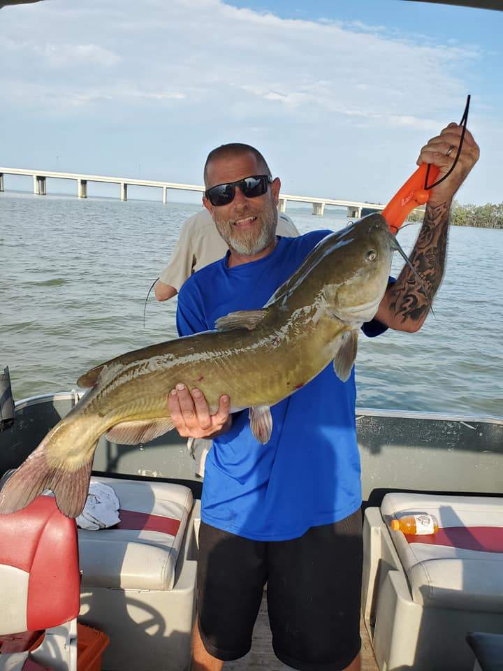 Impressive catch of a Blue Catfish in OH