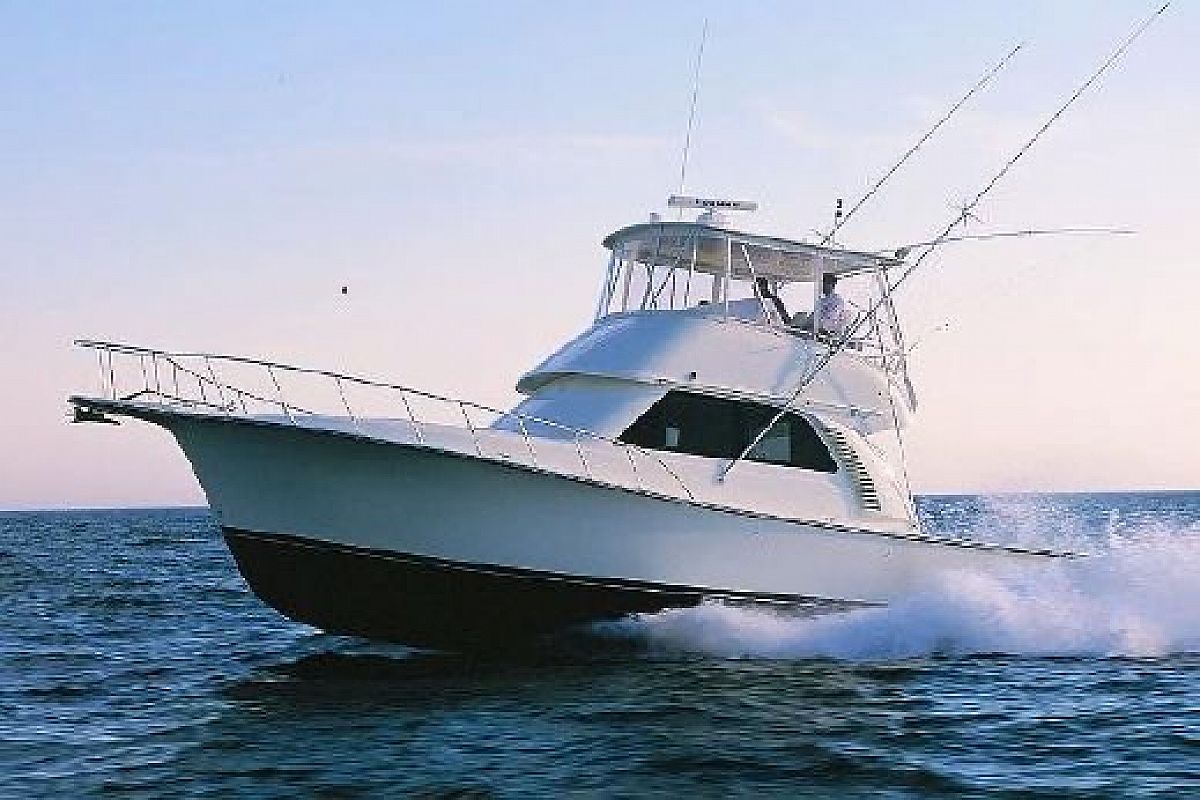 38-foot Henriques Boat