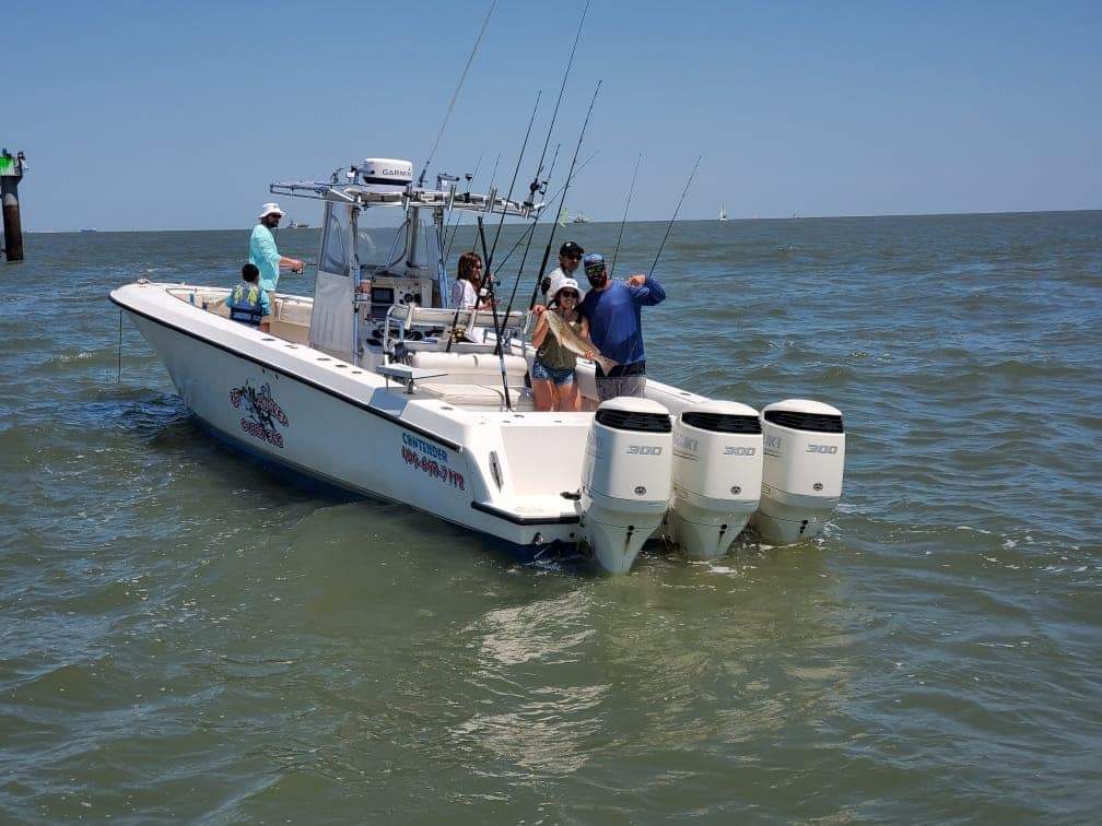 39' Contender 