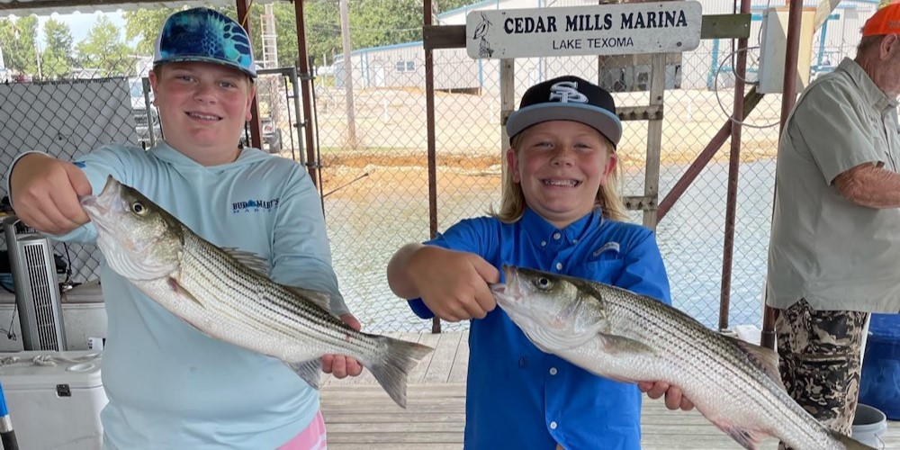Lake Texoma striped bass fishing trip for 6 people with guide and tackle included