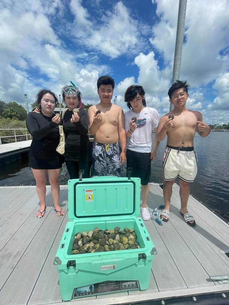 5 people enjoy fishing trip in FL