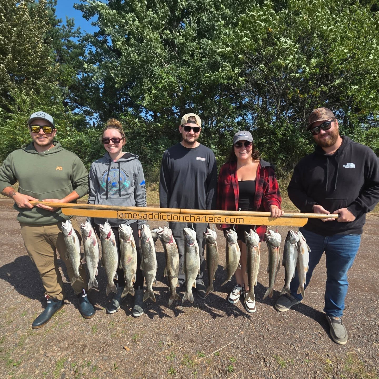 Fishing trip with 8 fish caught in Knife River