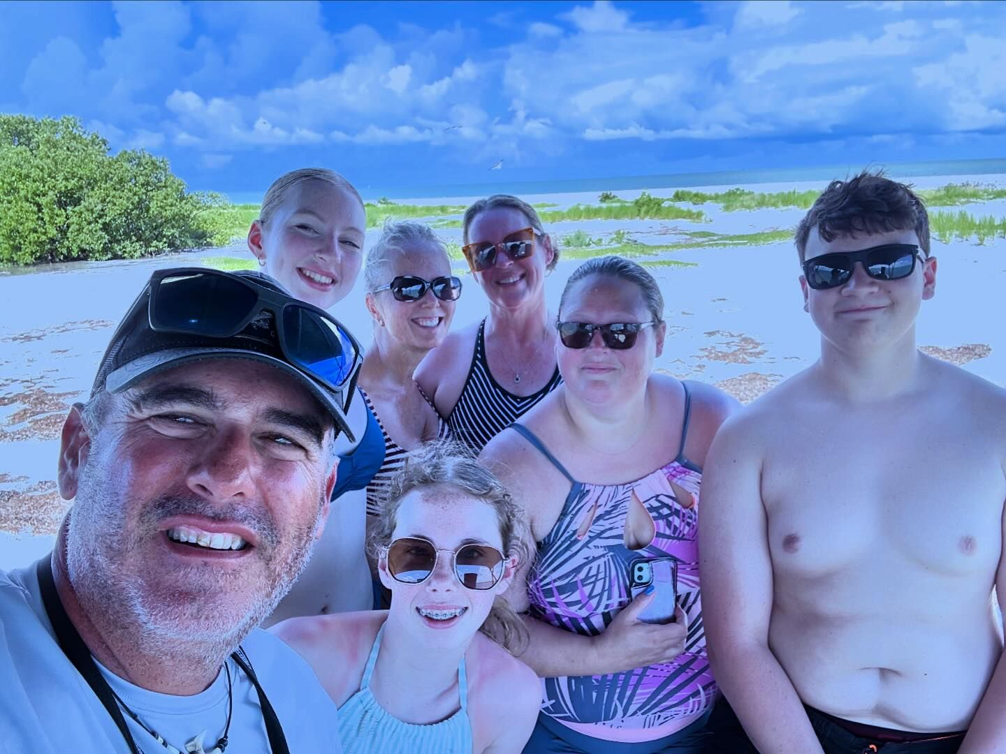 7 people enjoying a cruise in Clearwater