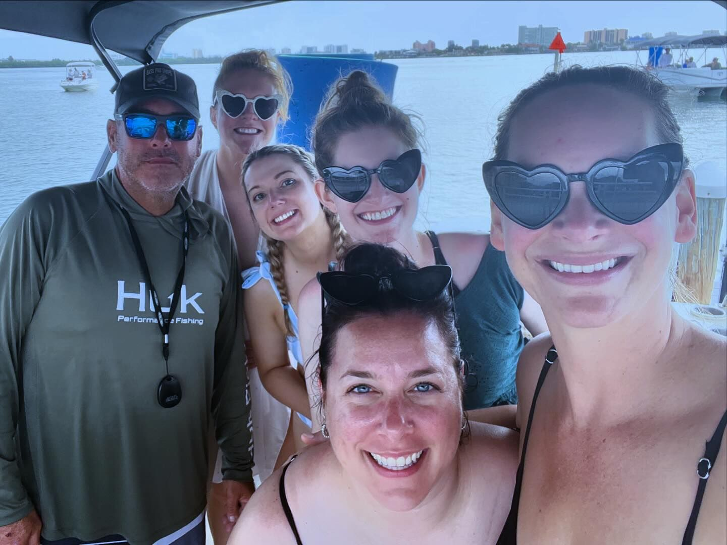 6 people enjoy a cruising experience in Clearwater