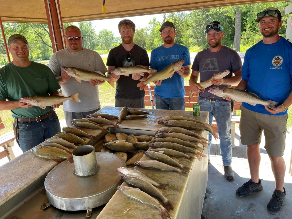 Seven caught fish in Estelline