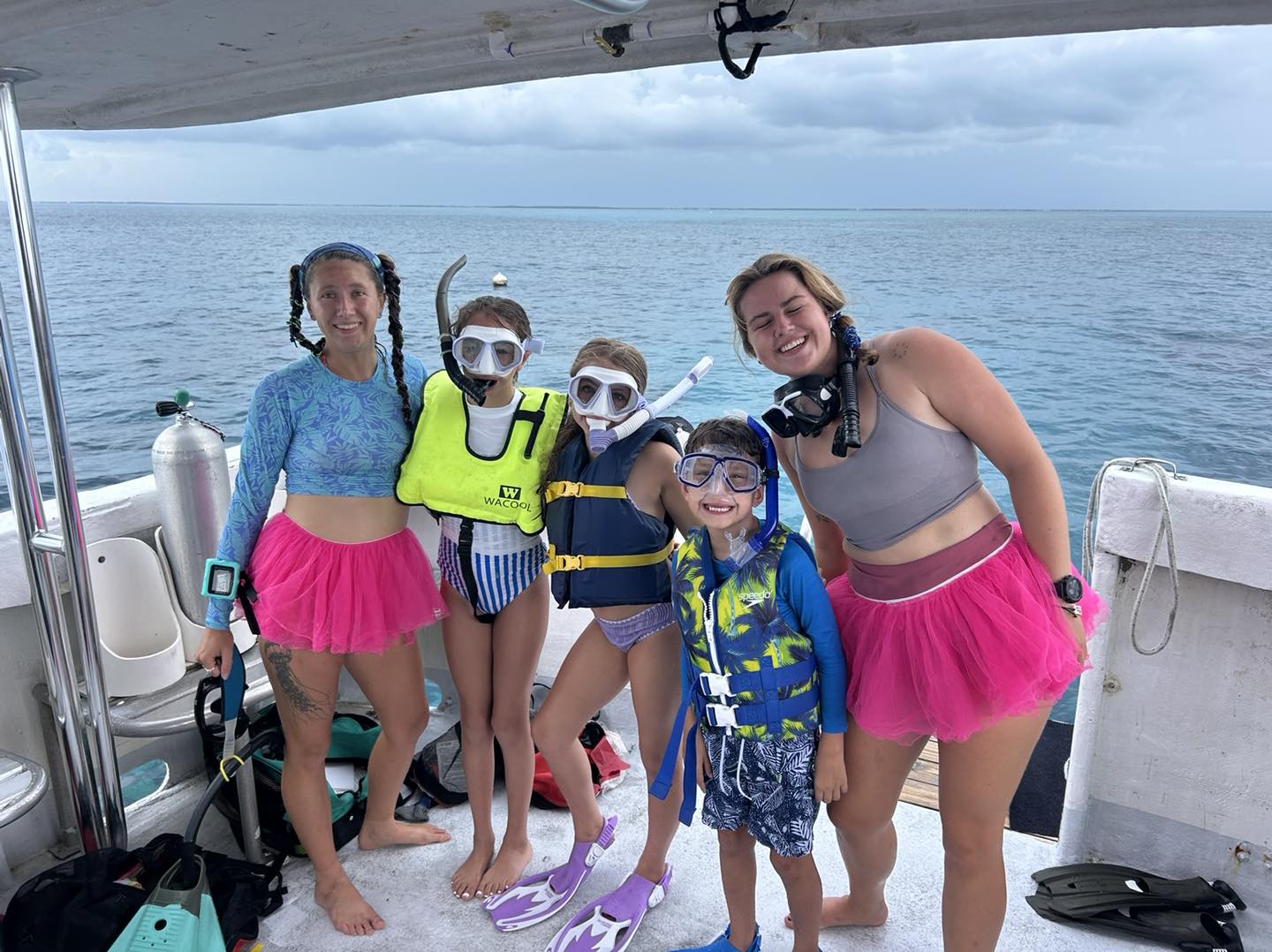 Half day snorkeling tour boat in Key Largo coral reefs with tropical fish and clear blue water