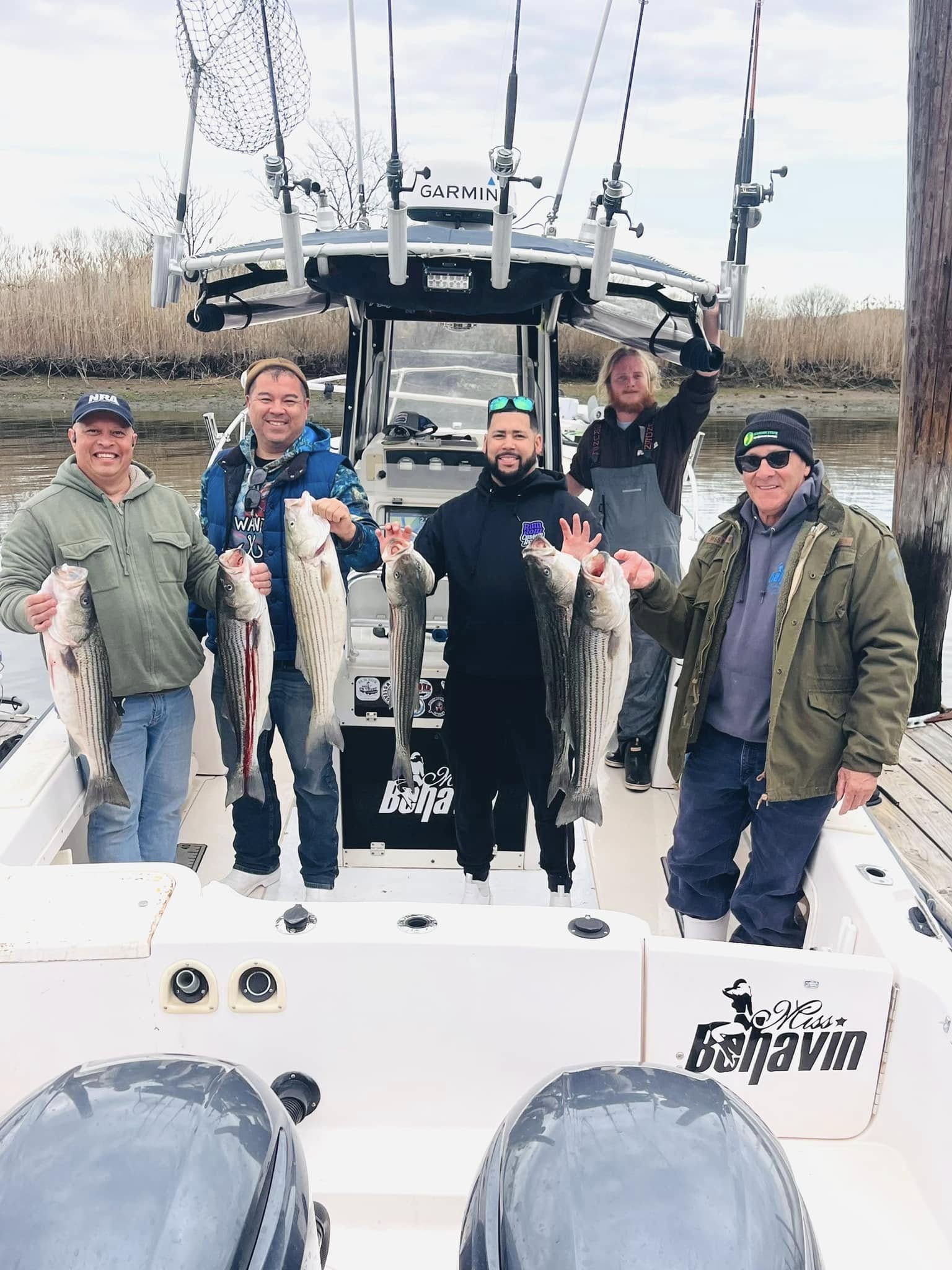 Woodbridge NJ fishing charter boat on Raritan Bay targeting striped bass and blackfish inshore
