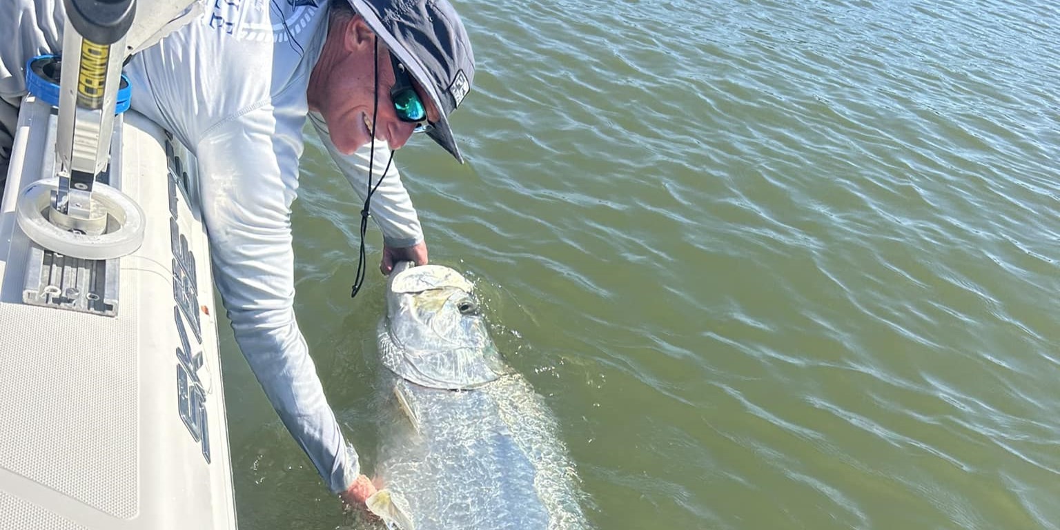Tarpon fishing in 10000 Islands backcountry waters near Goodland, Florida with Captain Mike