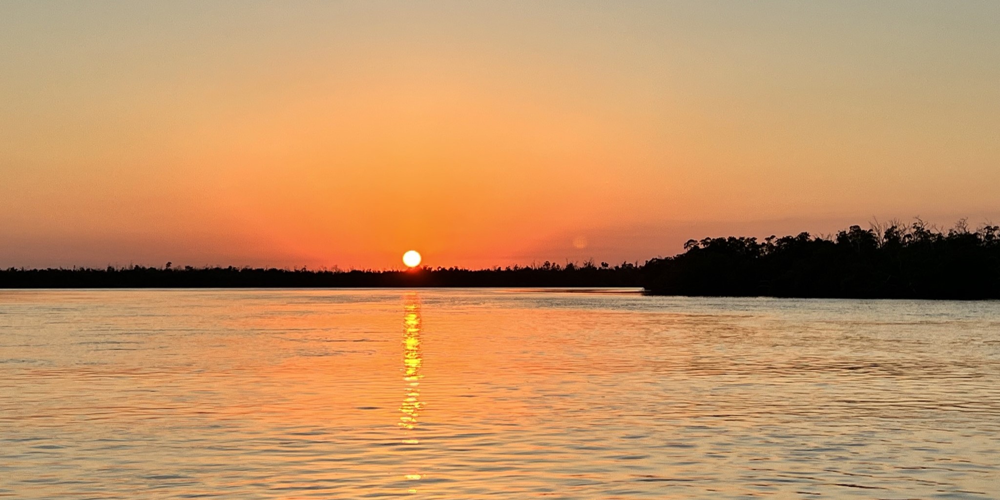 Goodland inshore tarpon fishing charter boat on water in 10000 Islands backcountry Florida