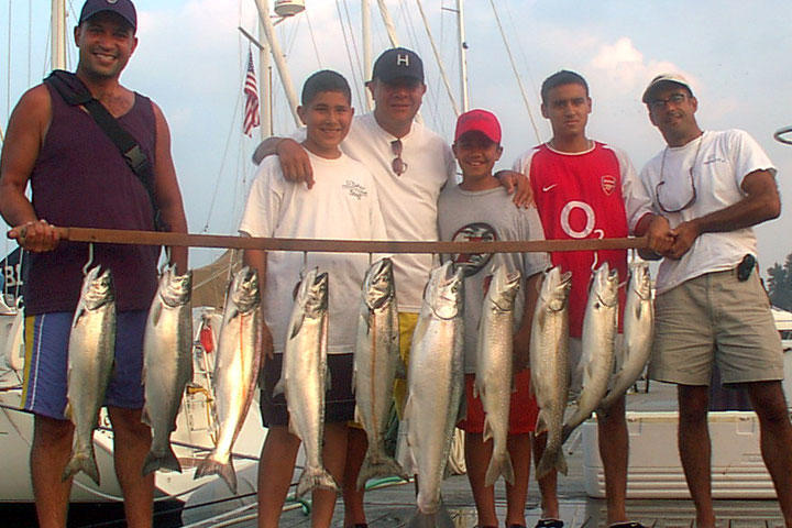 7 fishing rods with 6 people in Chicago