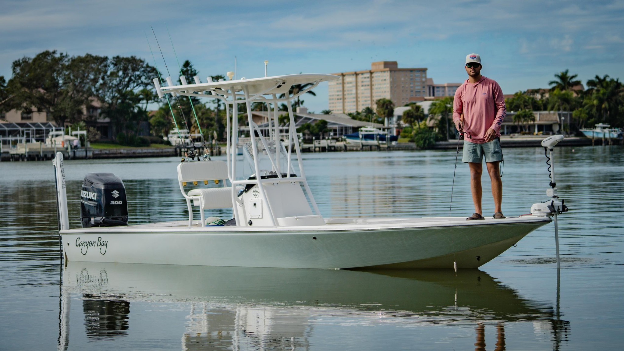 Canyon Bay (Center console)