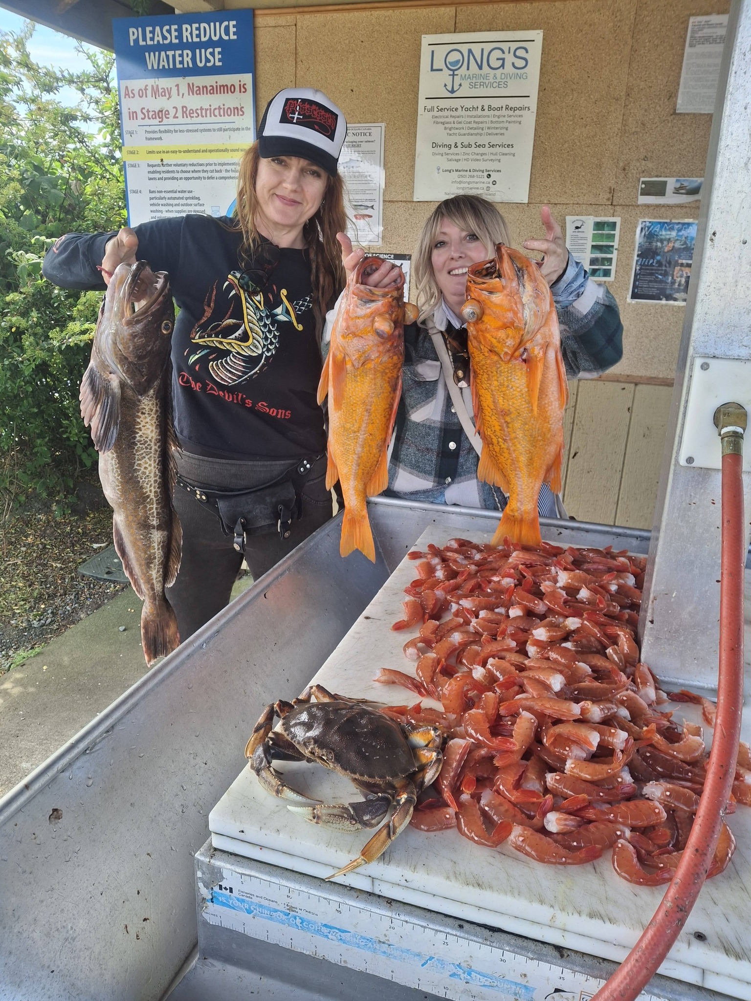 Multi-species fishing charter boat in Nanaimo BC waters targeting salmon lingcod crab prawns