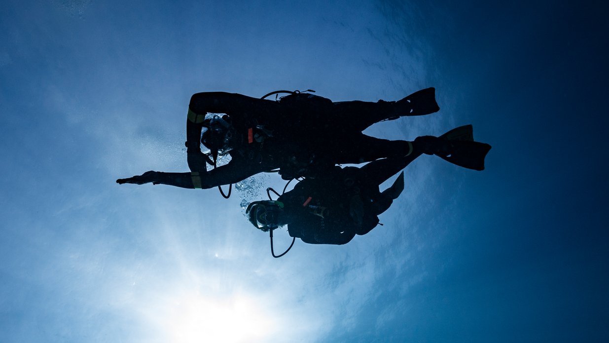 PADI Underwater Navigator scuba diving course - learn compass navigation skills underwater