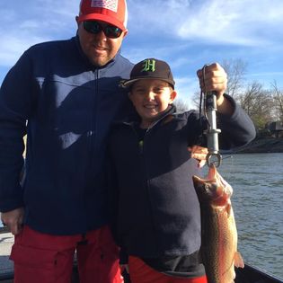 3 people fishing in Branson