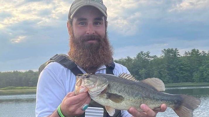 BACKWOODS BASS FISHING -- (Exploring SECRET Woodland Reservoir