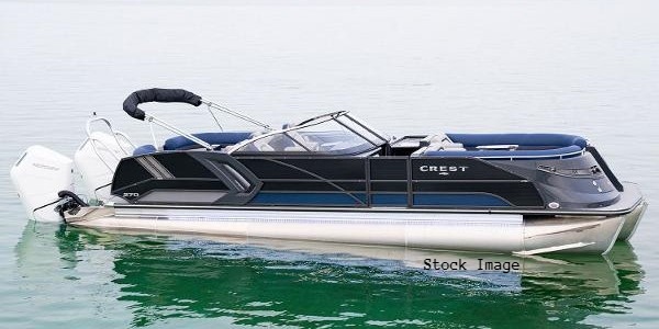 Crest Tritoon Pontoon boat