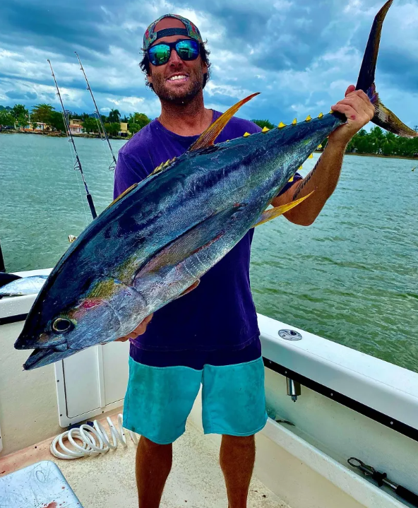 A person fishing in PR