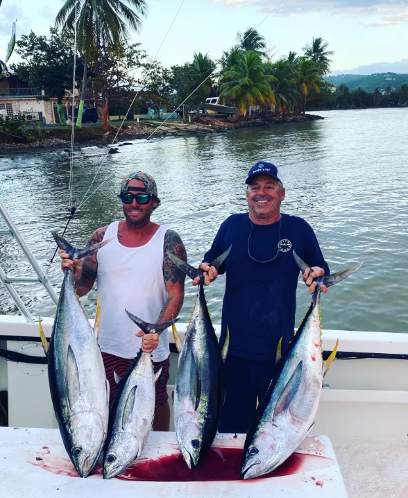 4 big fish caught while fishing in PR