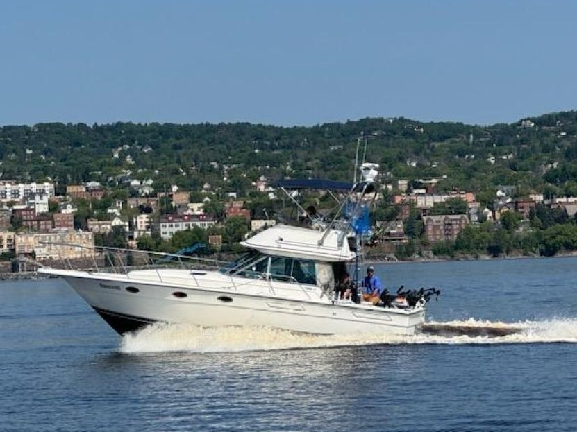 Tiara 32'