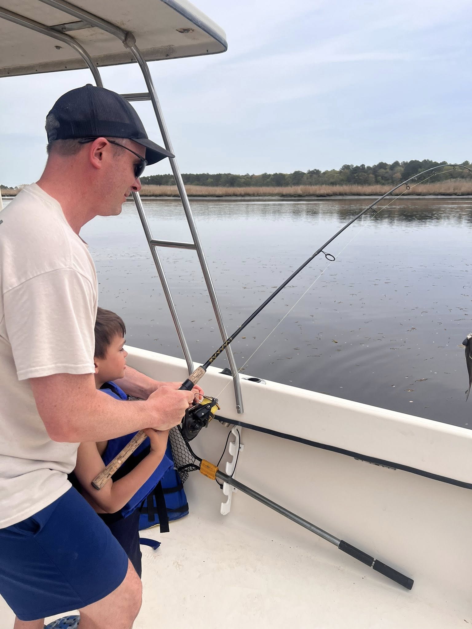 Two people enjoying cruises and fishing in Salisbury