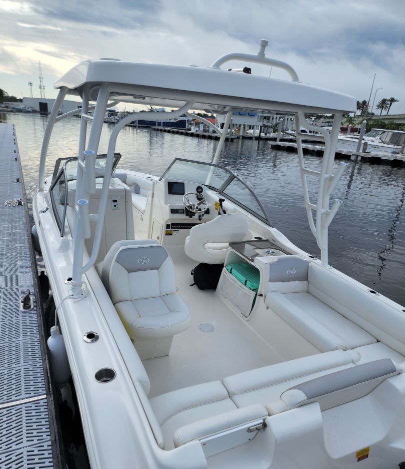St. Augustine boat training course with hands-on navigation and docking instruction