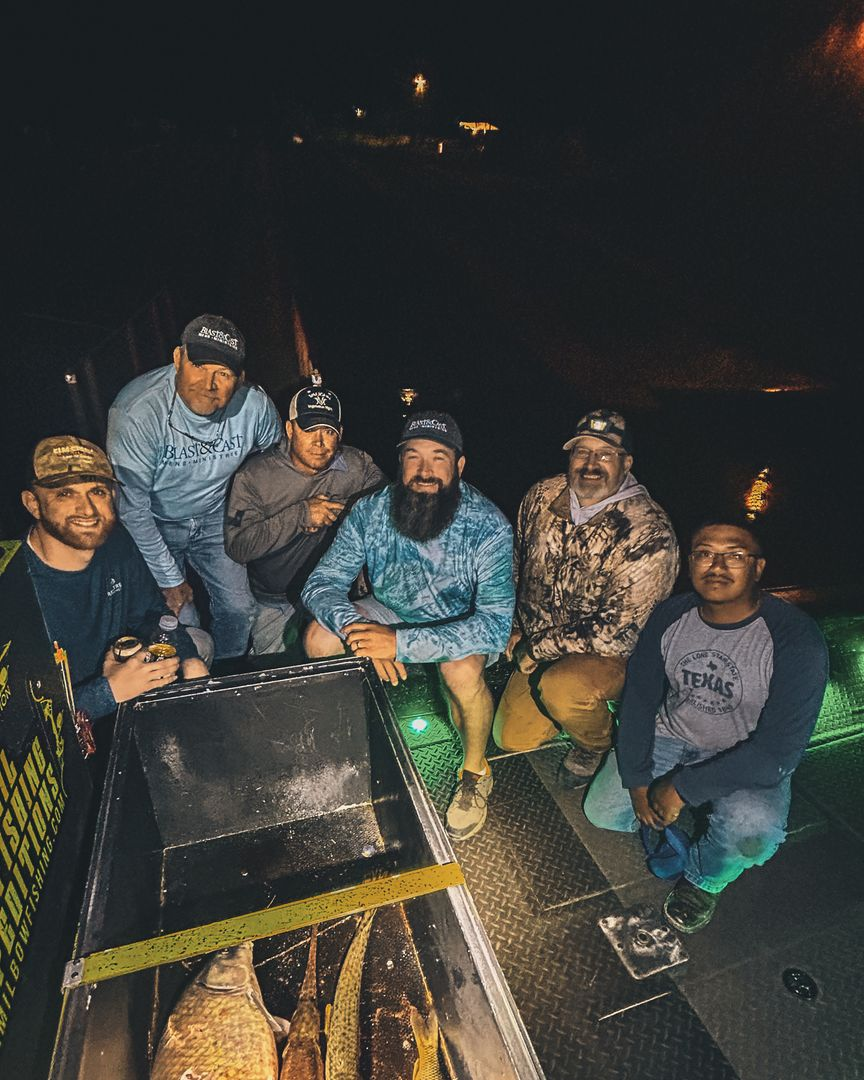 6 people fishing in TX