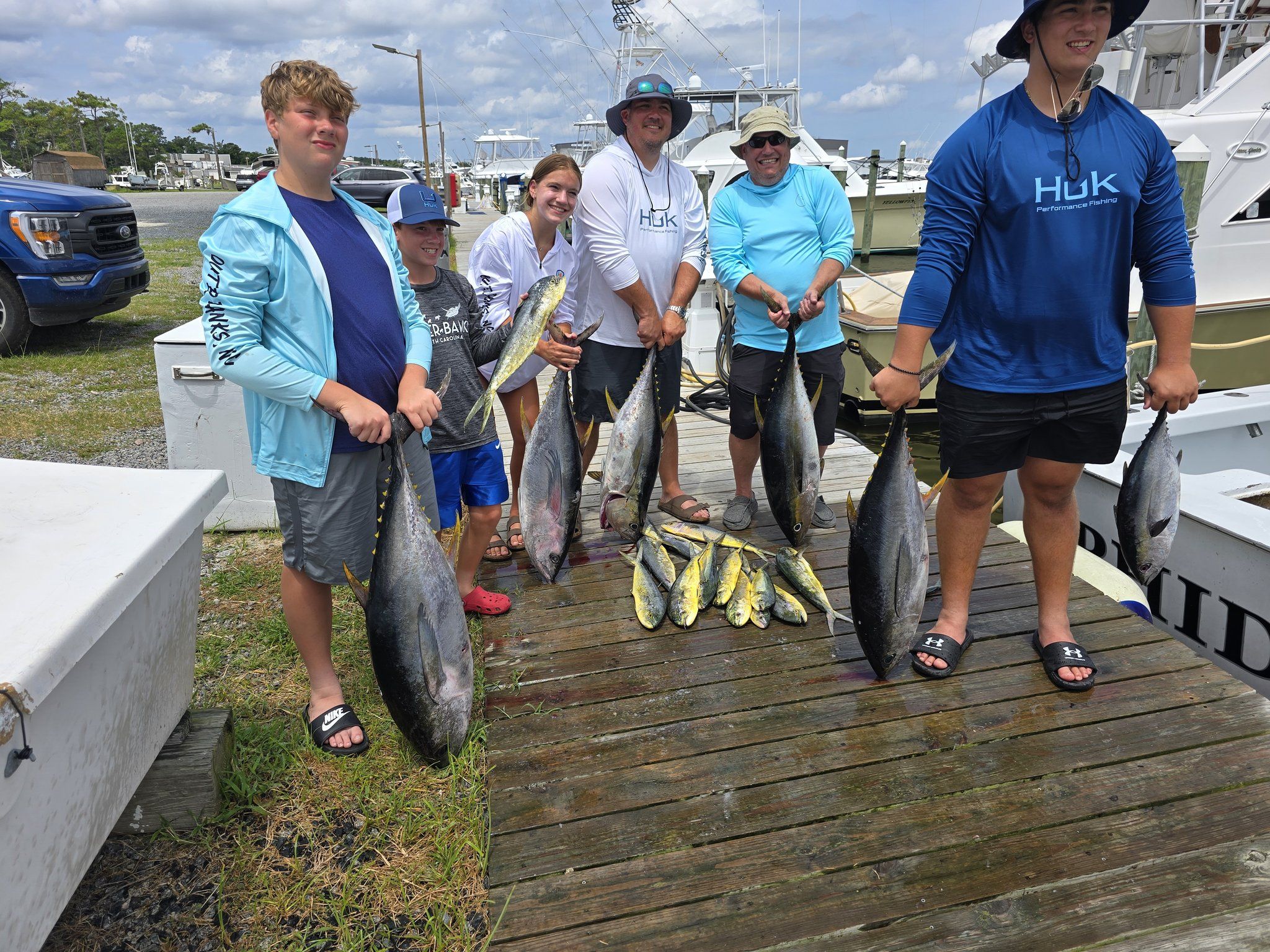 A group of 6 big blackfin tuna and yellowfin tuna caught while fishing in NC