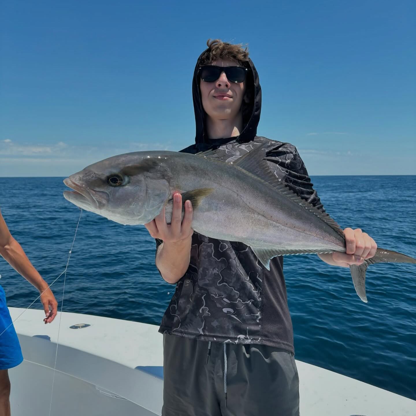 Charleston nearshore fishing charter boat targeting sharks, cobia, and Spanish mackerel offshore