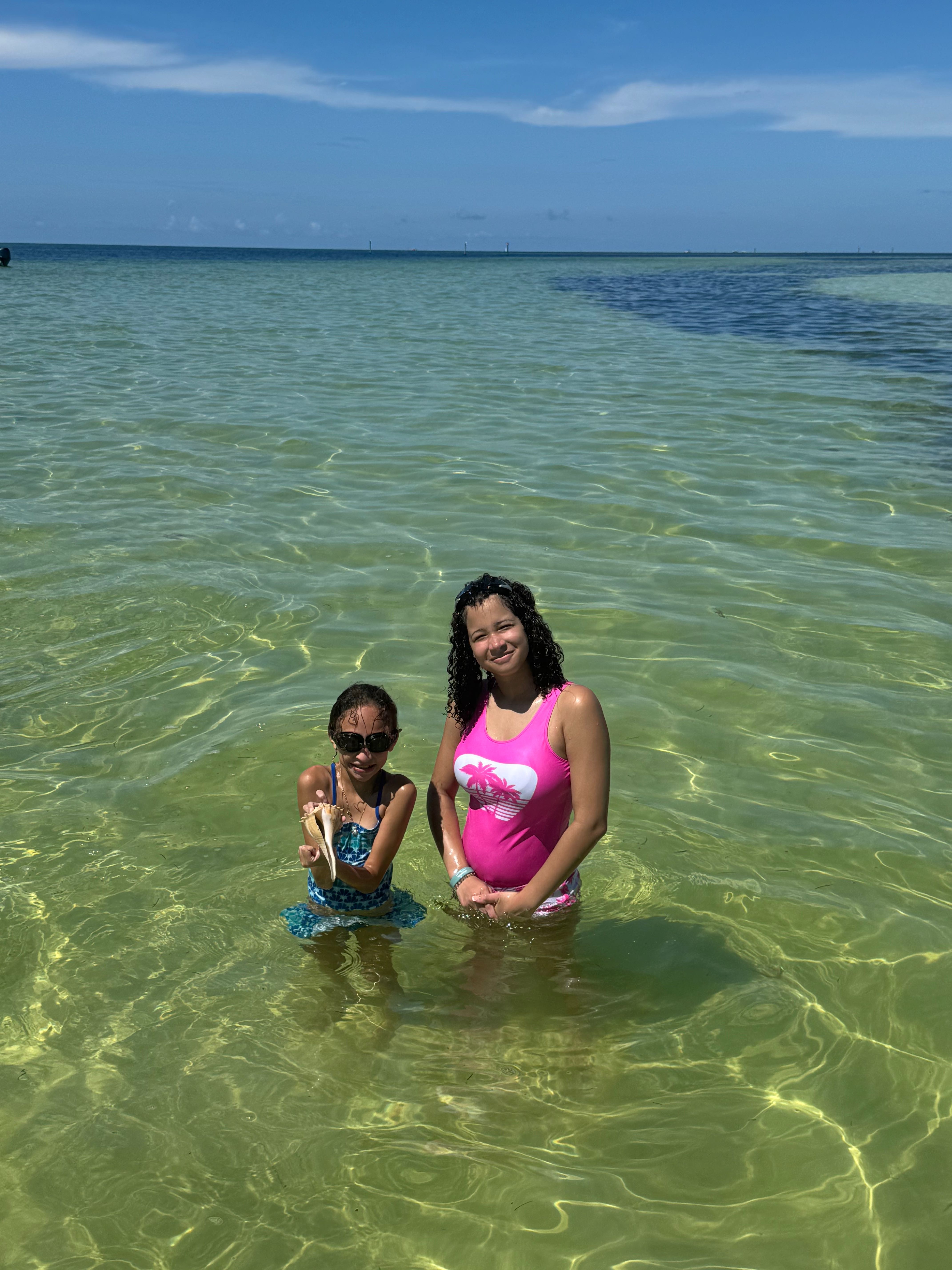 Crystal clear tropical waters in Long Key FL perfect for fishing tours