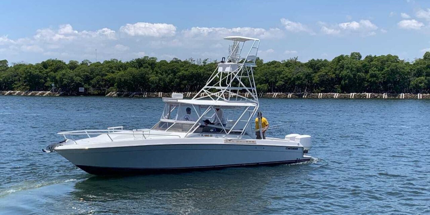Contender 35'