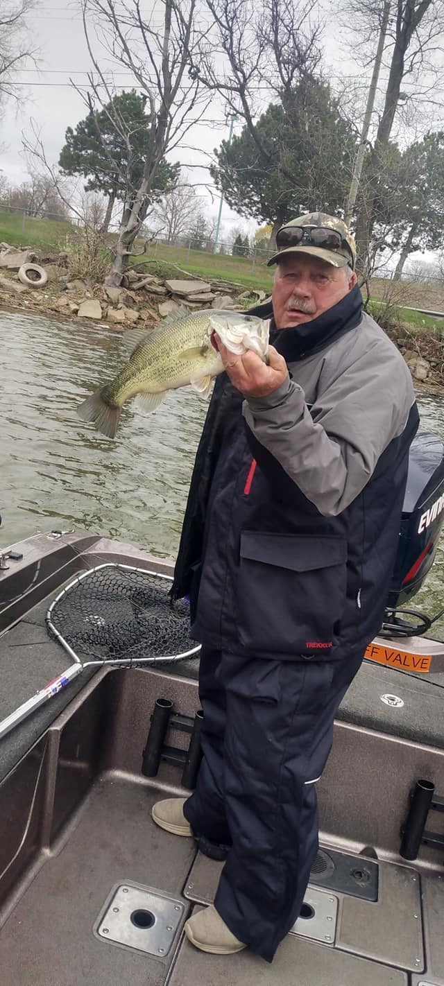 Angler fishing in Wyandotte