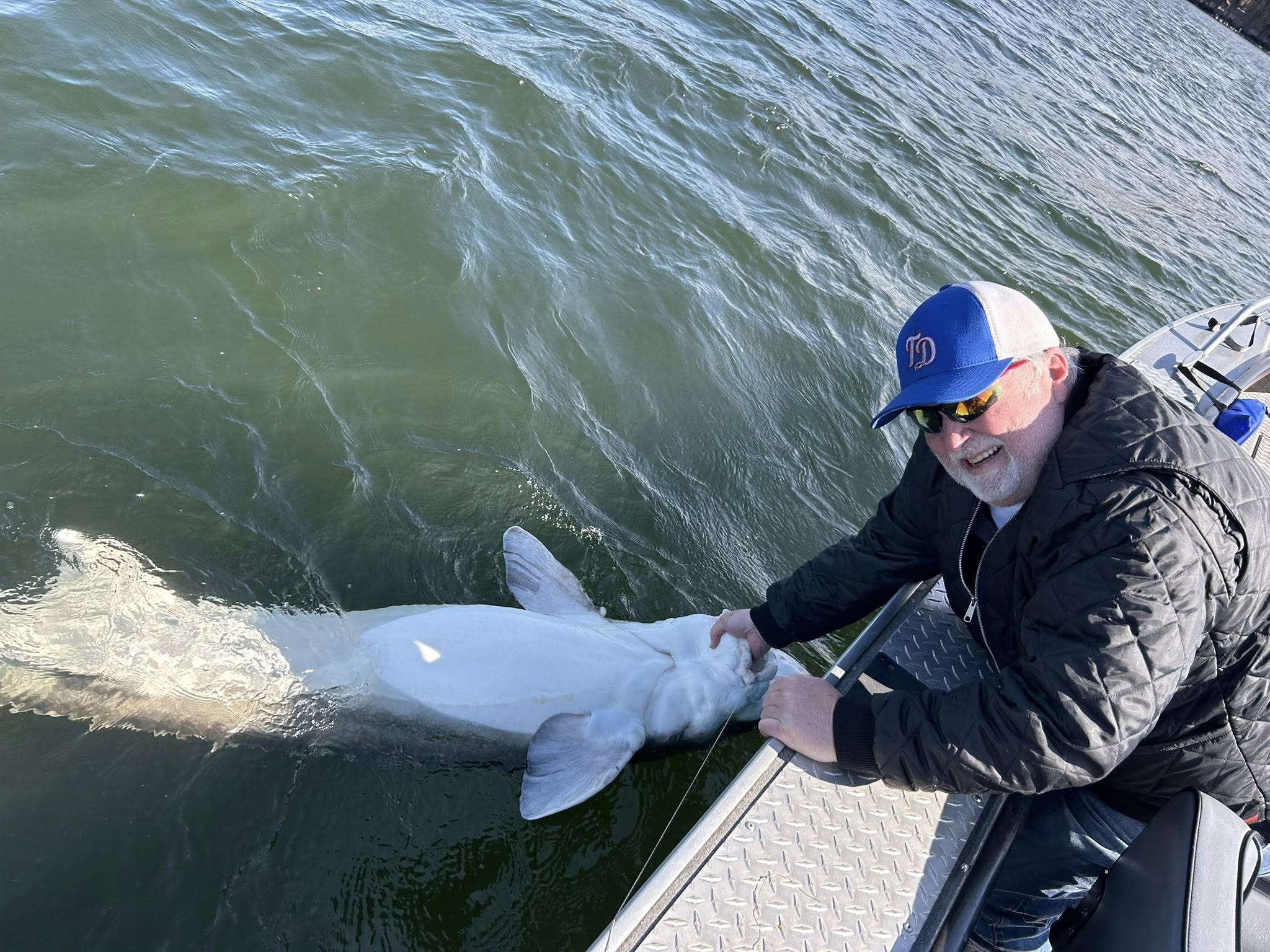 Captain Kirk's 23' Alumweld boat on Oregon river for advanced sturgeon fishing trip