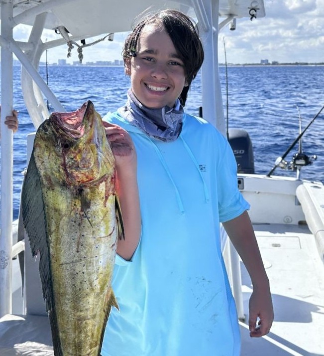 4-hour private fishing charter Pompano Beach targeting King Mackerel, Wahoo, Mahi Mahi aboard 27ft boat