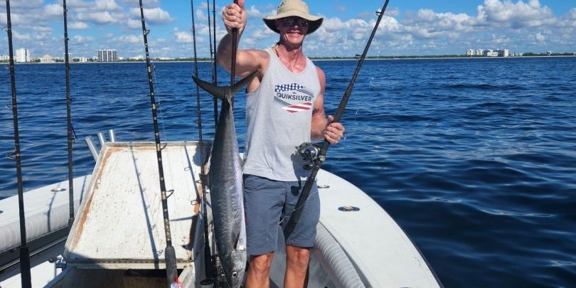 6-hour private fishing charter boat on Pompano Beach waters targeting tuna and king mackerel