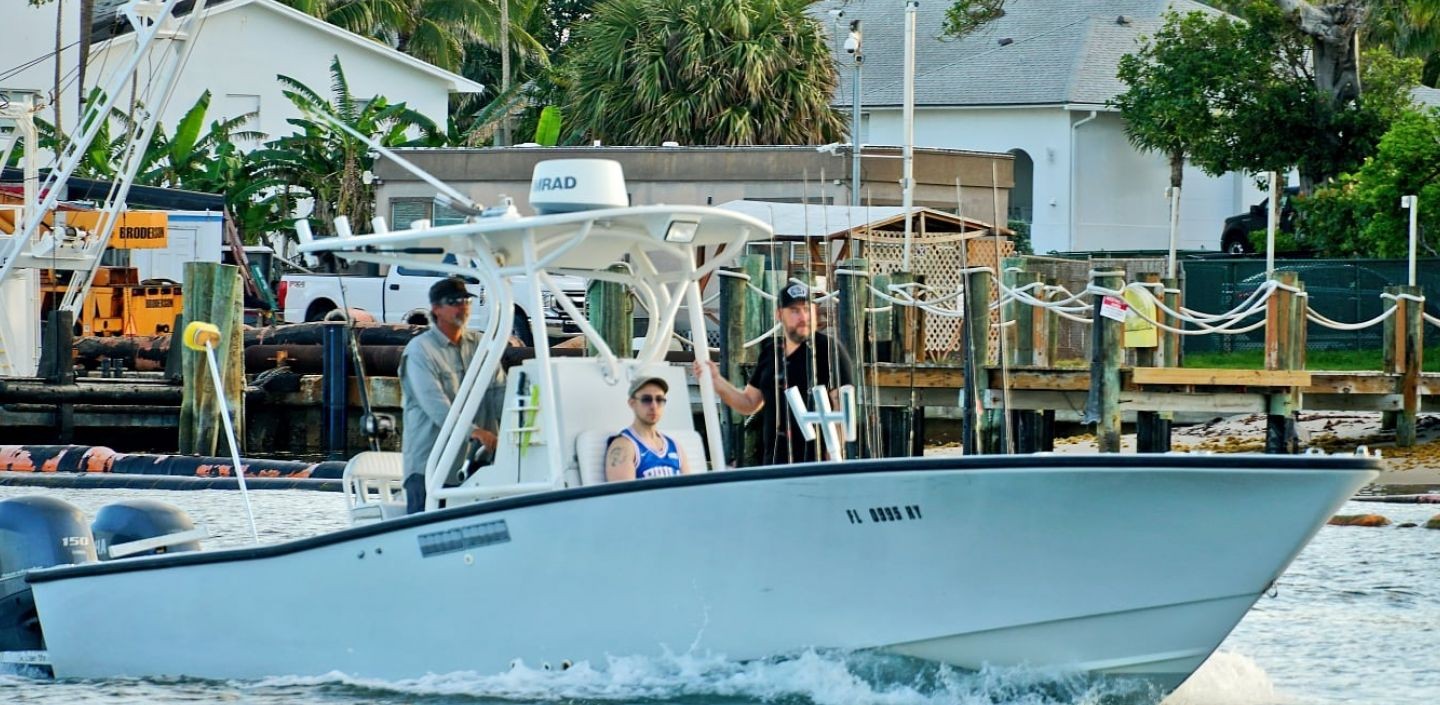 Conch 27'