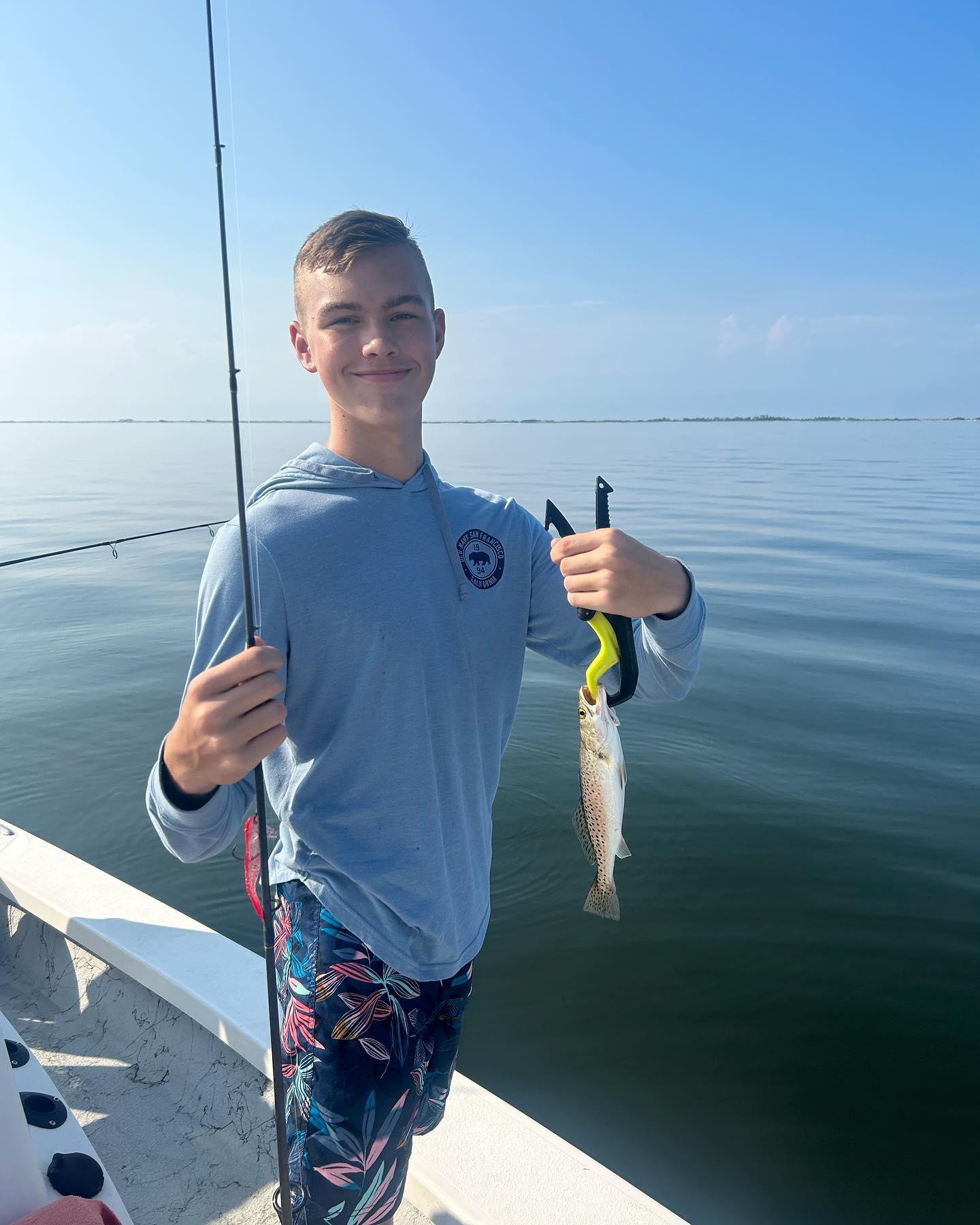A person fishing for a spotted weakfish in Navarre