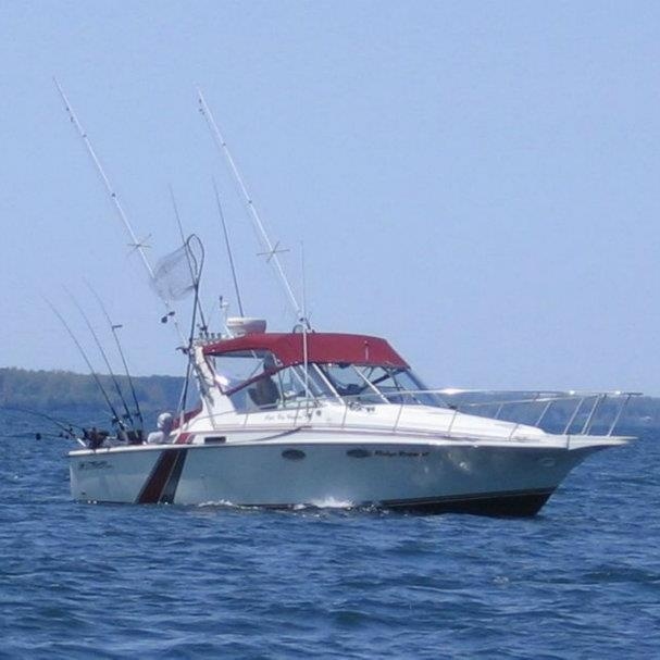  30’ Trojan Boat 
