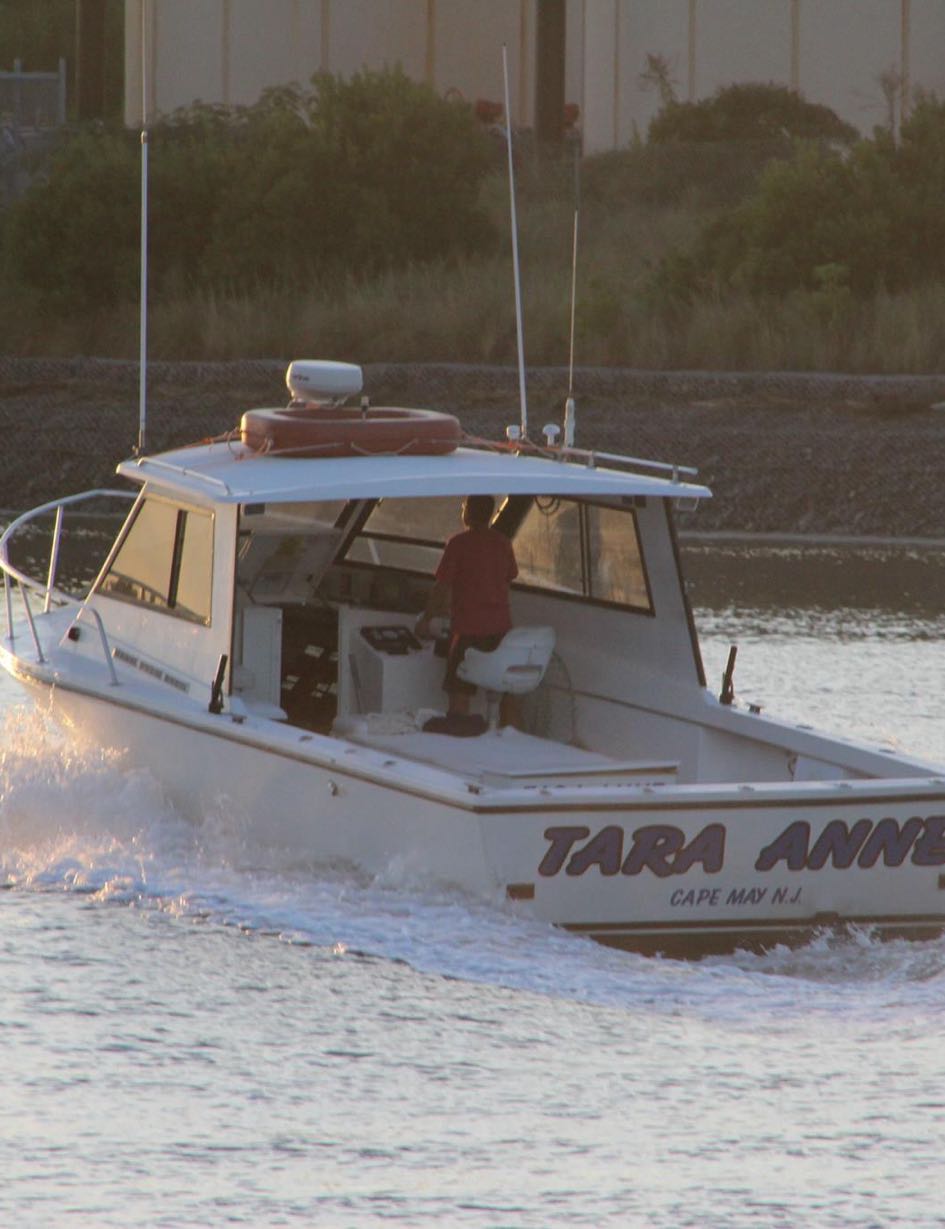30 ft Island Hopper Pilothouse
