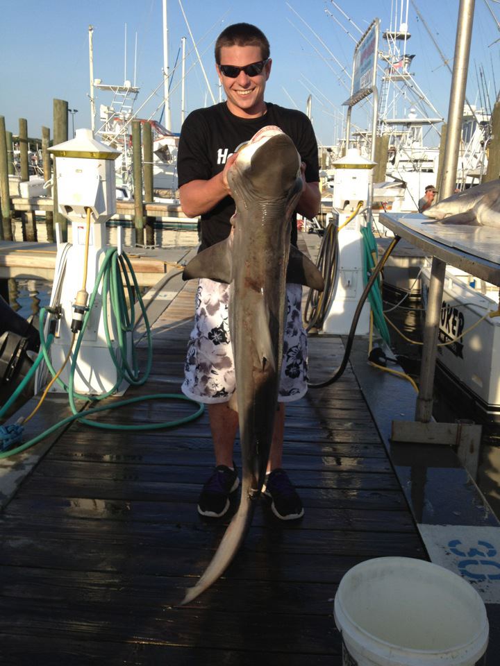 Anglers fishing in MS with cruises and fishing