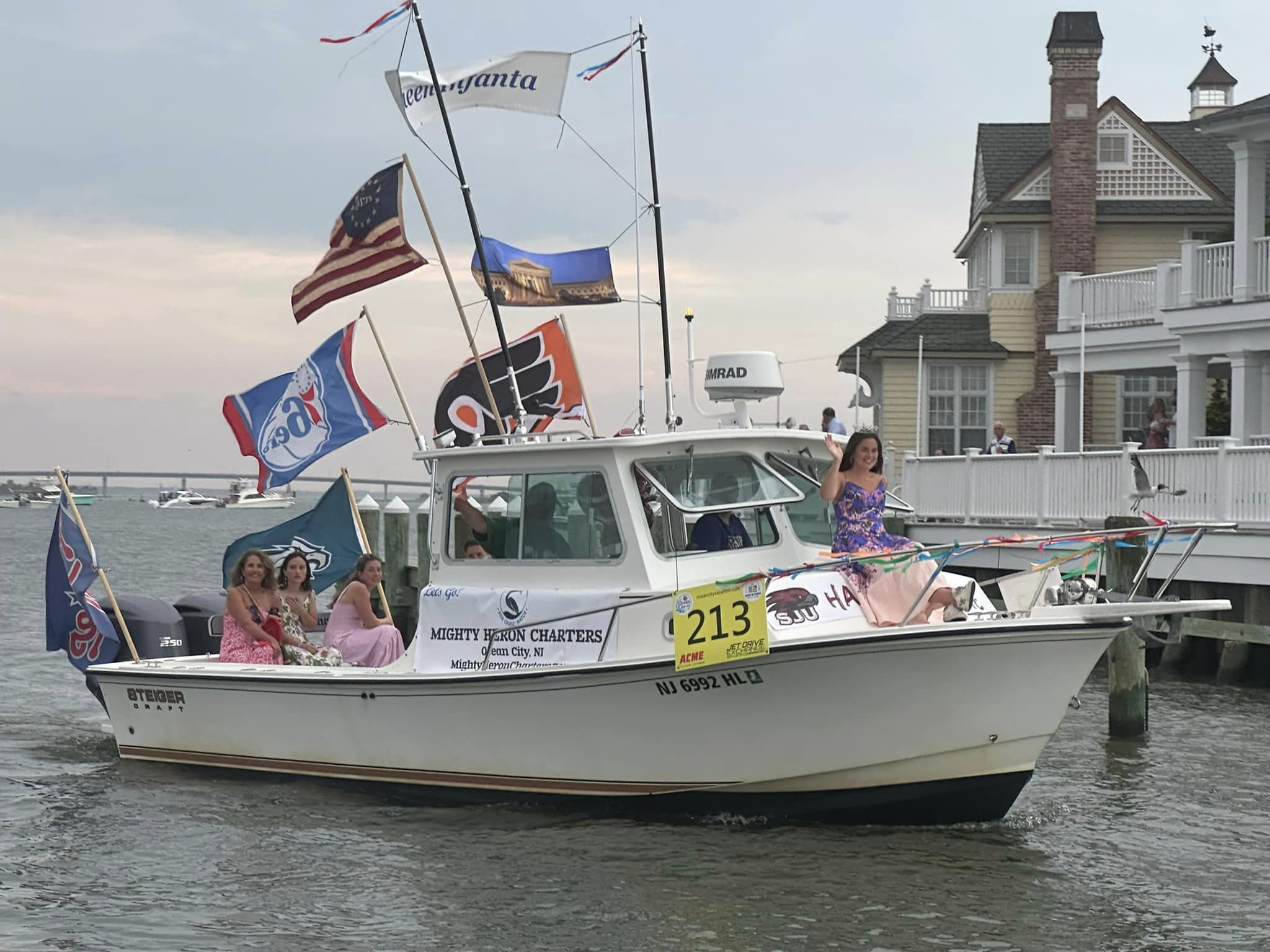 6 people enjoying fishing cruises and tours in NJ