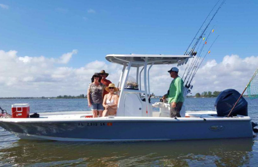 Bay boat